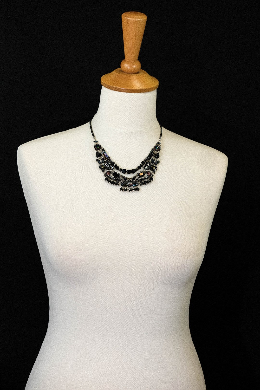 Blacktree Mist Necklace-2042