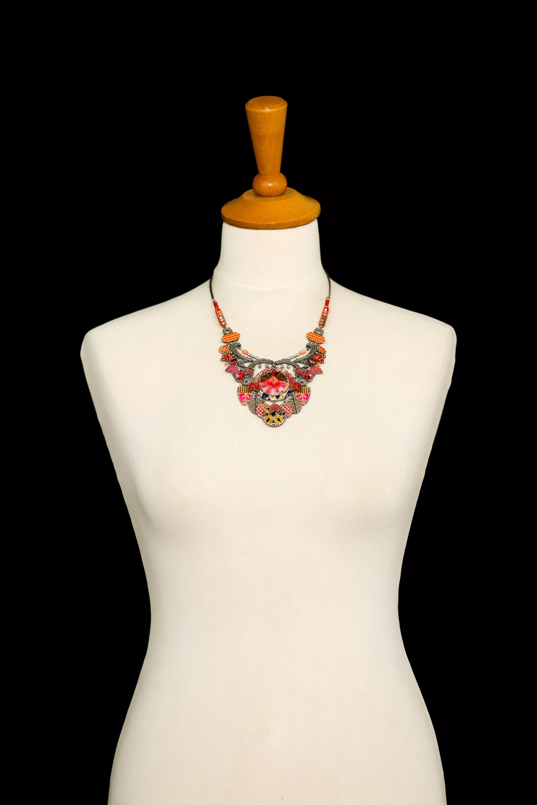 Orange Flower Necklace Embroidered Dream Set, Flora jewelry bust H3478B