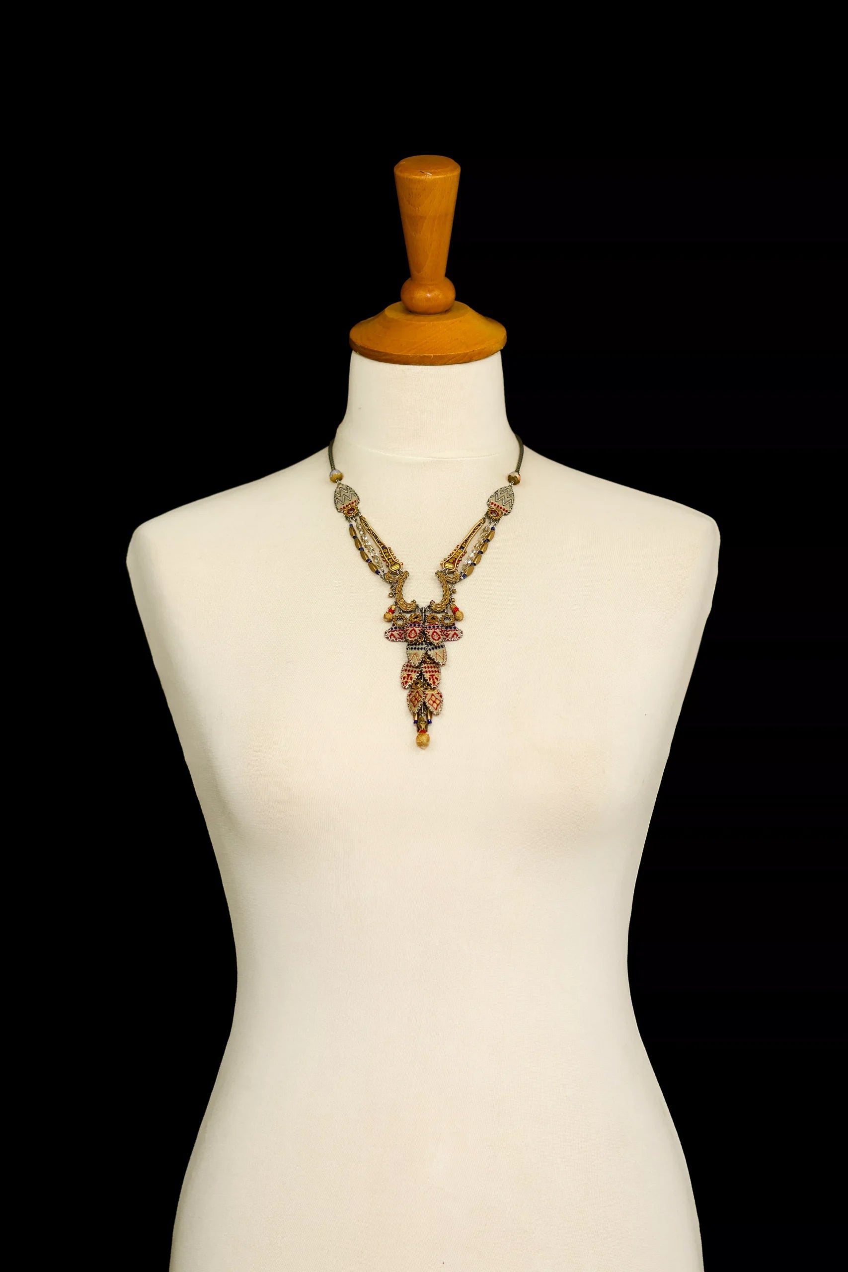 Gold Festive Necklace Royal Gold Set, Oriana jewelry bust H3481B